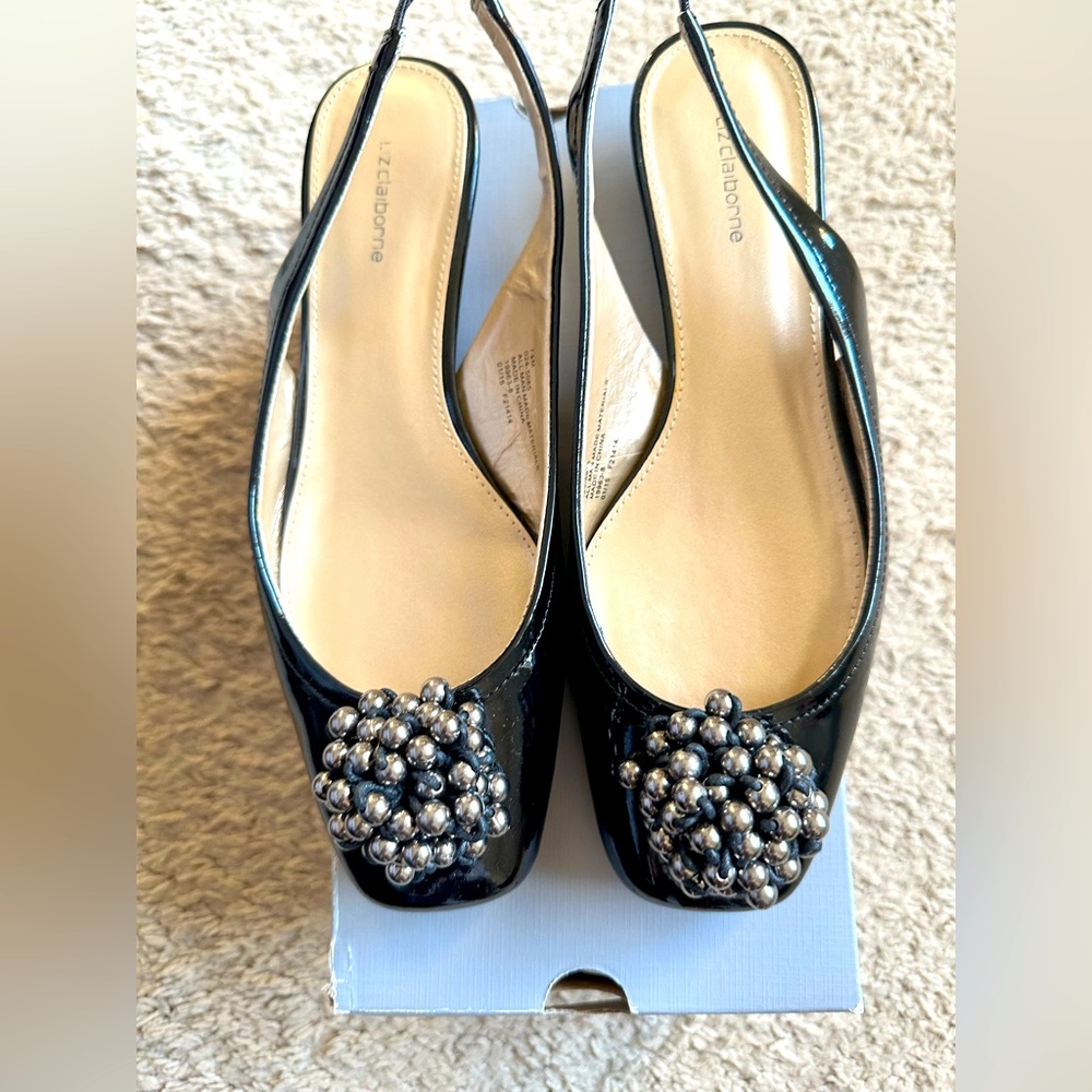 Shoes - Picture 6 of 7